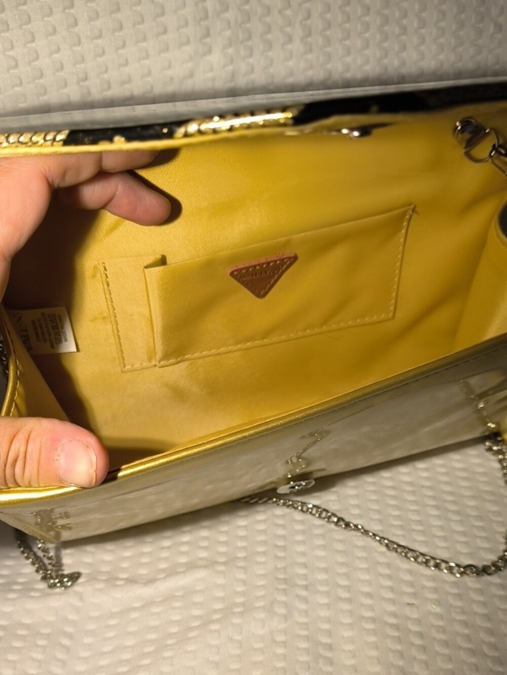 WALLYN'S Metallic Gold & Snake Print Envelope Convertible Bag. & Dustbag - Picture 8 of 11